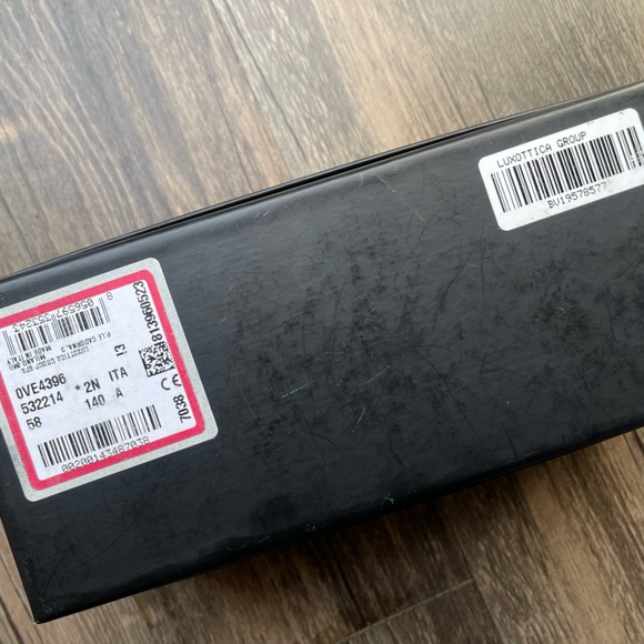 Sunglasses - Picture 7 of 7